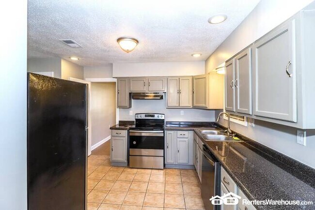 Foto del edificio - ***MOVE IN SPECIAL***Renovated Cordova Home