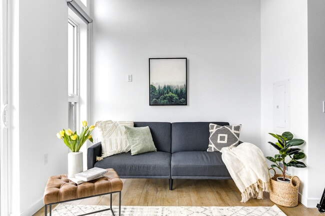 Building Photo - Welcome to Lakeview! - Live in Luxury & Style in the heart of Eastlake