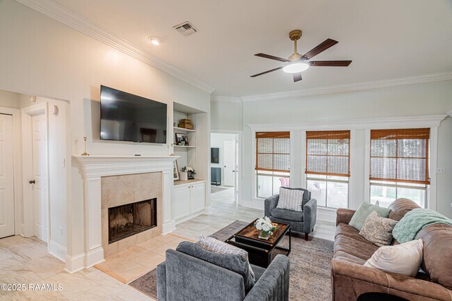 Foto del edificio - 130 Windermere Cir