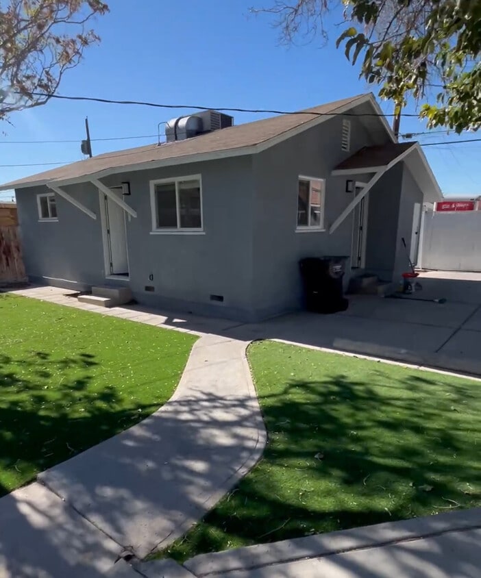 Foto principal - 1815 Harding St