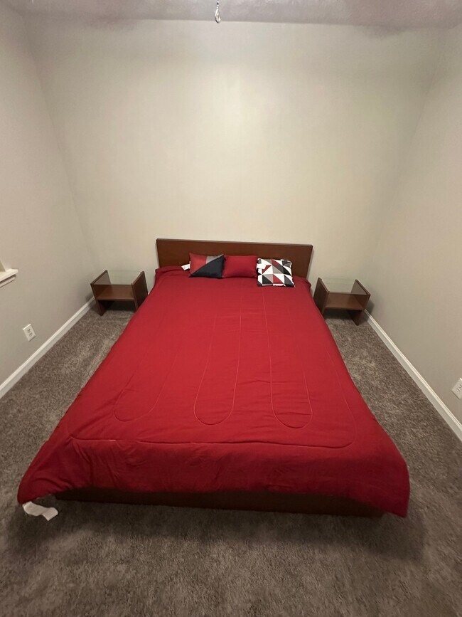 Foto del edificio - 1 Rainbow Dr