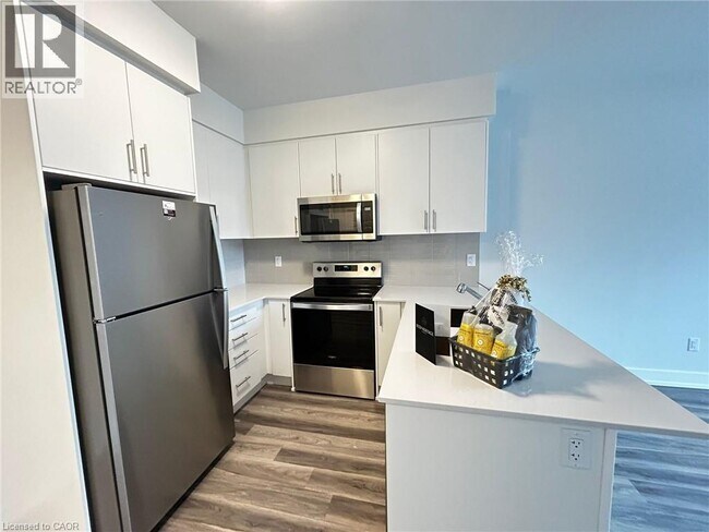 Building Photo - 1100 Lackner Pl