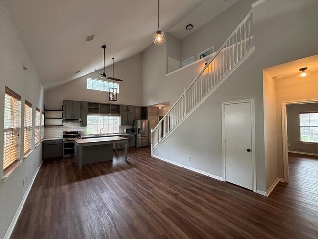 Building Photo - 3100 Prado St