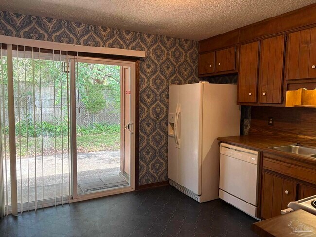 Foto del edificio - 2886 Villa Woods Cir