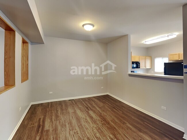 Foto del edificio - 148 Enclave C