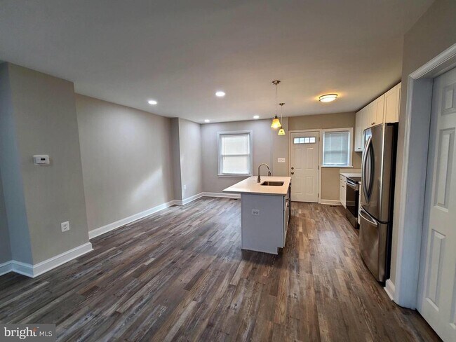 Foto del edificio - 4715 Dartford Ave