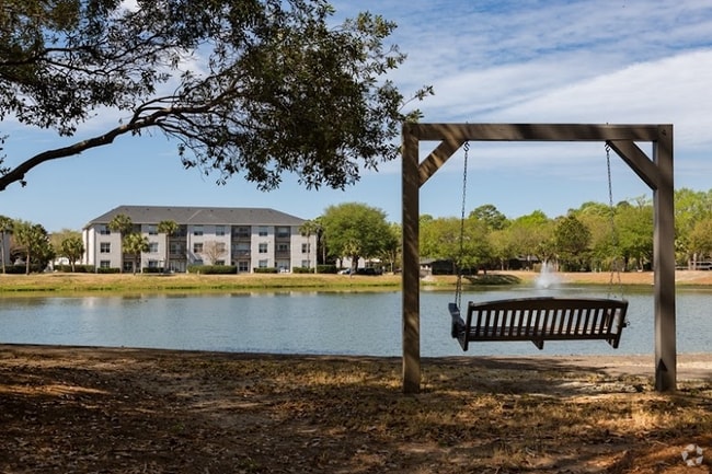 Building Photo - 1003 River Haven Cir