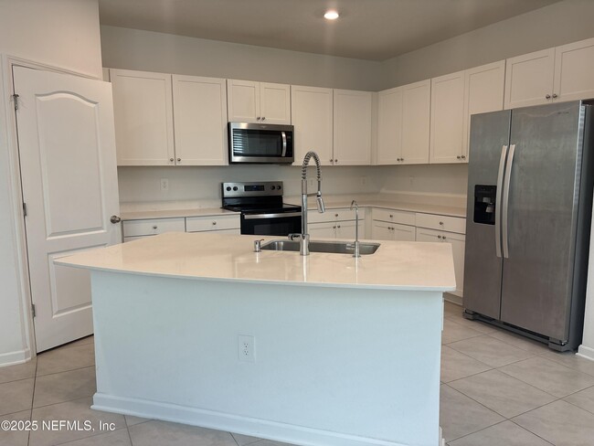 Foto del edificio - 49 Blue Hvn Rd