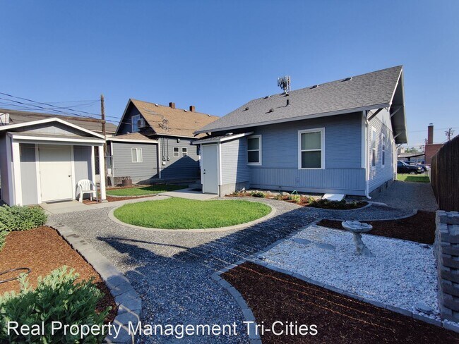 Building Photo - 3 br, 1 bath House - 115 W. 2nd Av.