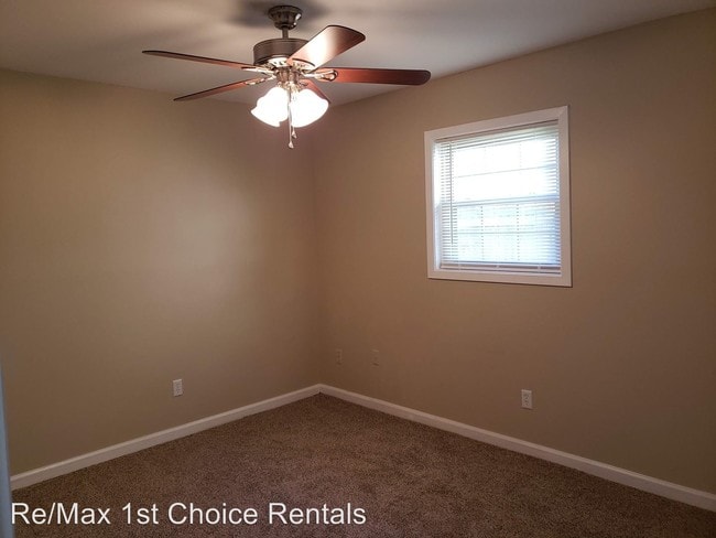 Building Photo - 2 br, 2 bath House - 513 Greenbay Ave