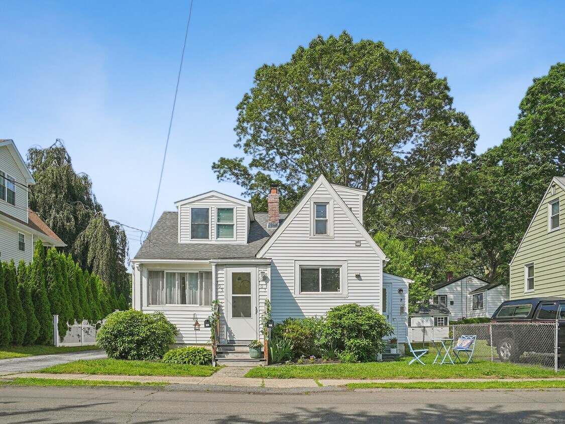 Primary Photo - 103 Grant St