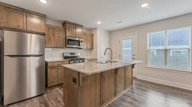 Foto del edificio - 5427 Southwood Ave