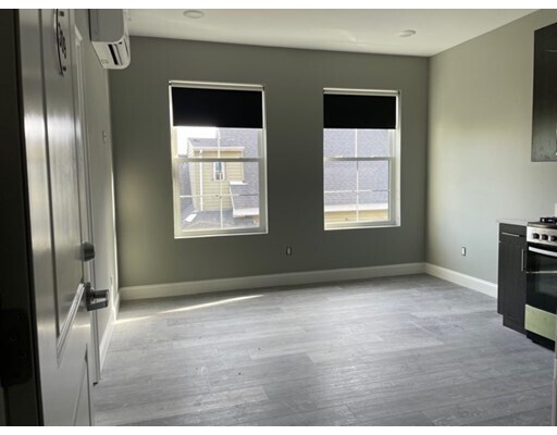 Foto principal - 100 Shirley Ave