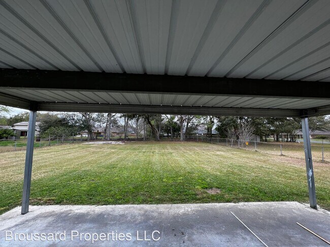 Foto del edificio - 4 br, 2 bath House - 135 Driftwood Street