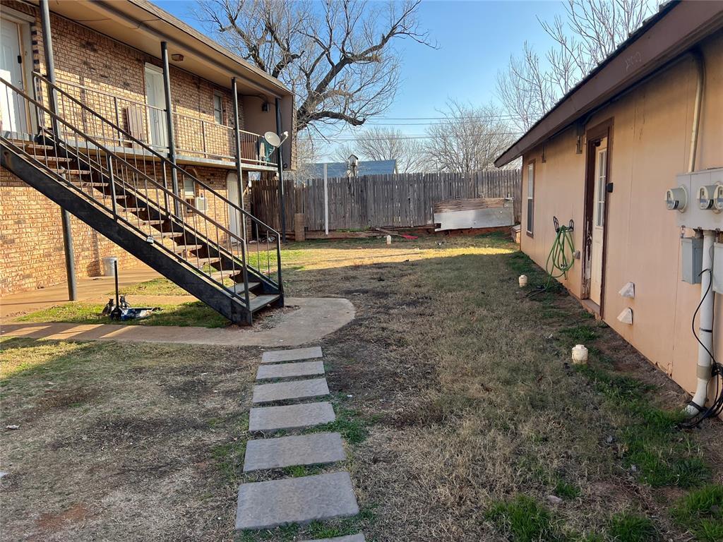 Primary Photo - 312 N Caddo St