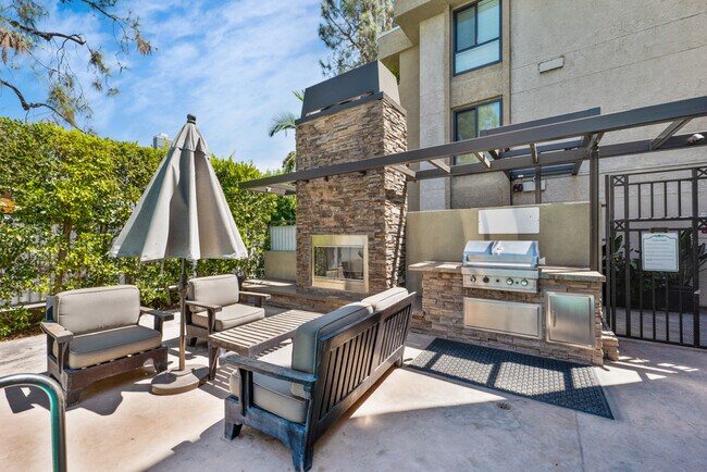 Foto del edificio - 11640 Woodbridge St