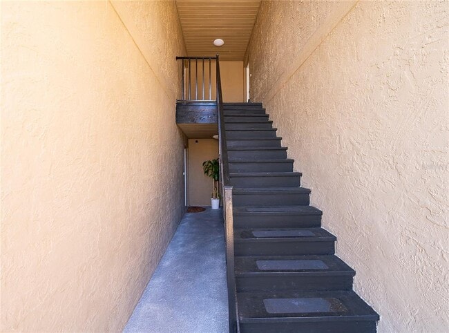 Foto del edificio - 2432 Swailes Dr