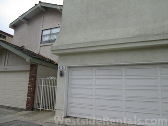 Primary Photo - 1121 E Balboa Blvd