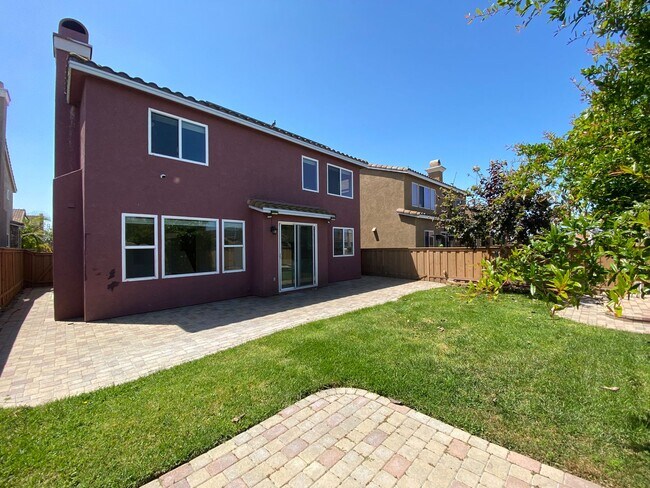 Building Photo - Newer build 4Bed 3Bath single family home ...