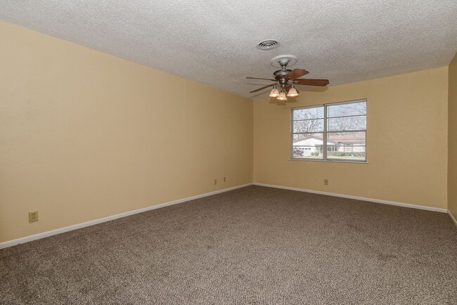 Building Photo - 50018 Delra- House