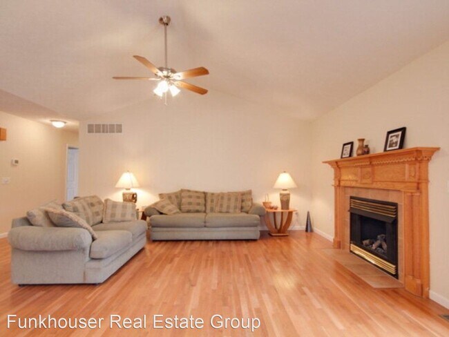 Building Photo - 3 br, 3 bath House - 920 Confederacy