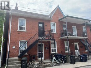 Building Photo - 9 Clinton Pl