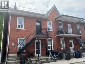 Building Photo - 9 Clinton Pl