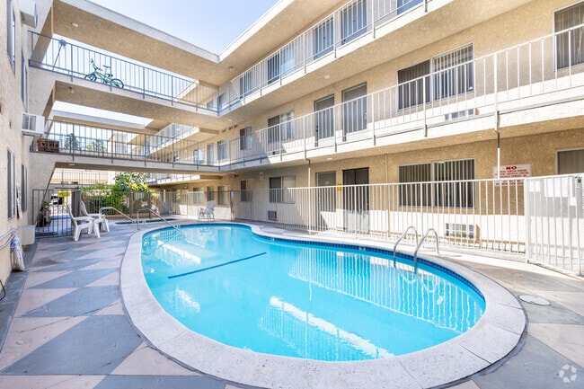 Building Photo - Marlindo Apartments