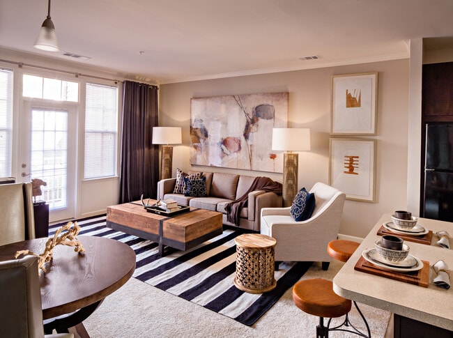 Living and dining room - Avalon Wharton