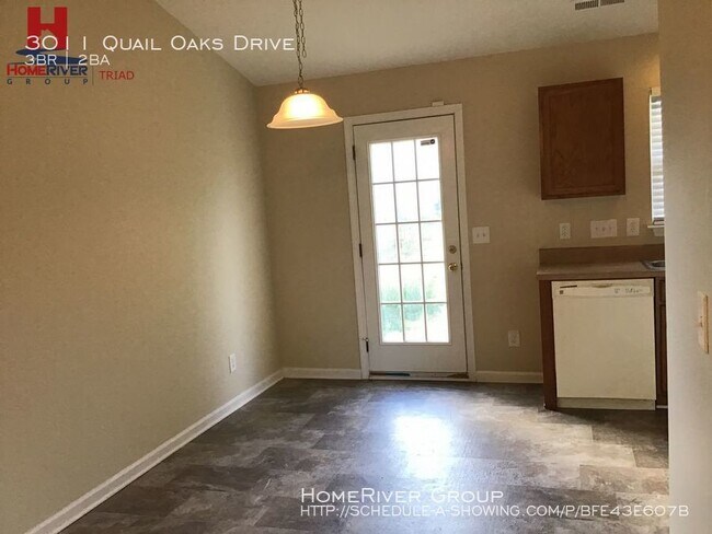 Building Photo - 3011 Quail Oak Dr