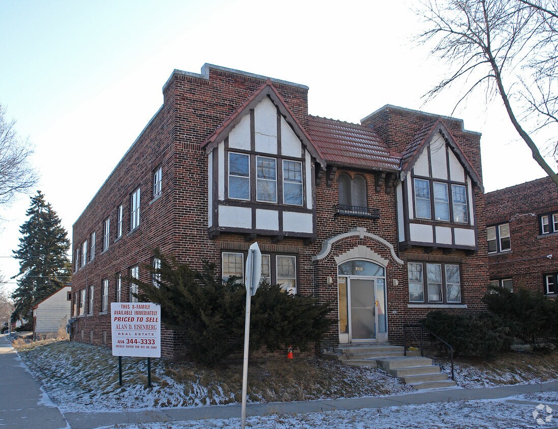 Building Photo - 4576 N 31st St