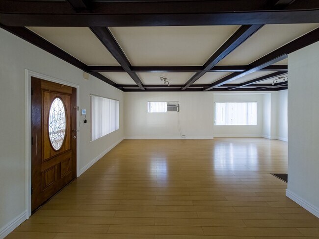 Foto del edificio - 126 E Garfield Ave