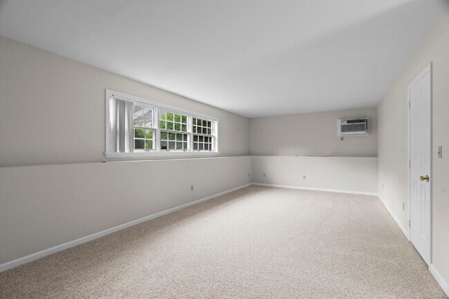 Foto del edificio - 28 Brantwood Dr