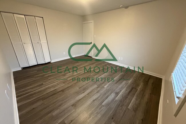 Building Photo - Move-in Special! Limited-Time Leasing Offer!