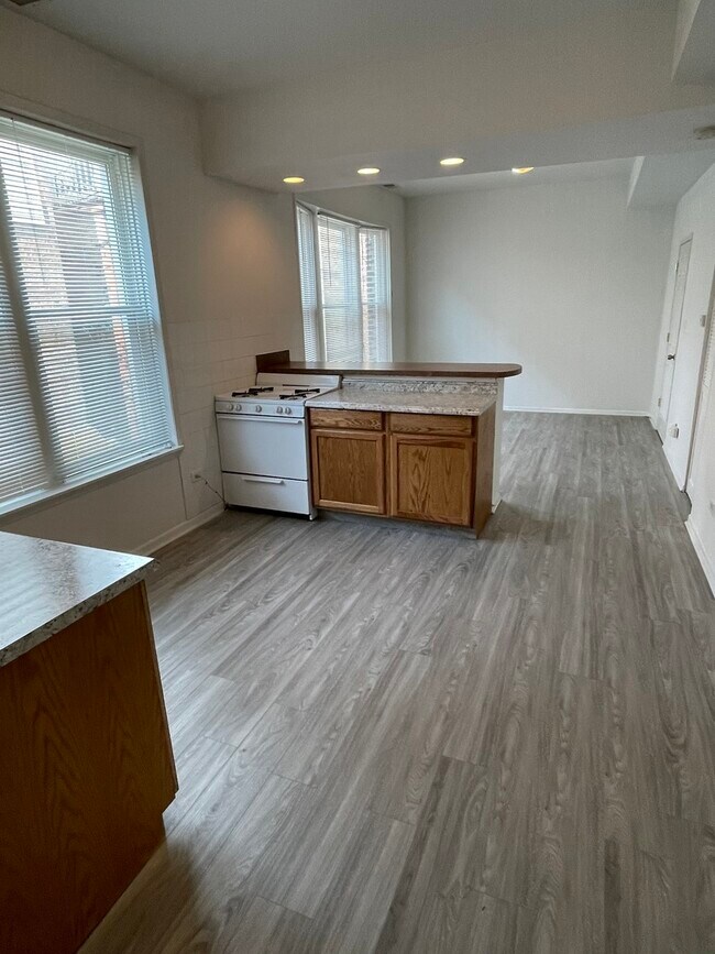 Foto del edificio - 2346 W Taylor St