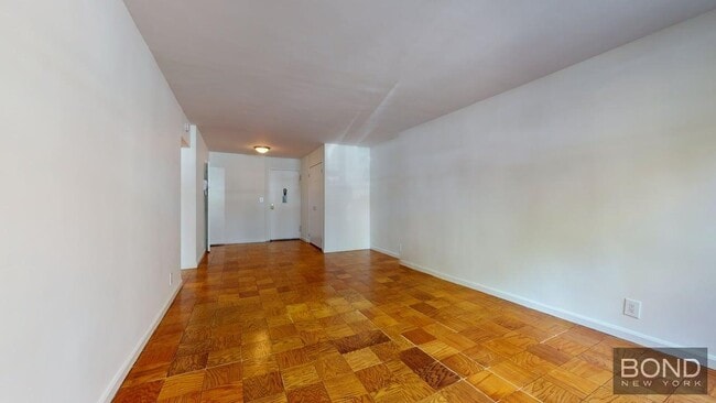 Building Photo - 236 E 36th St