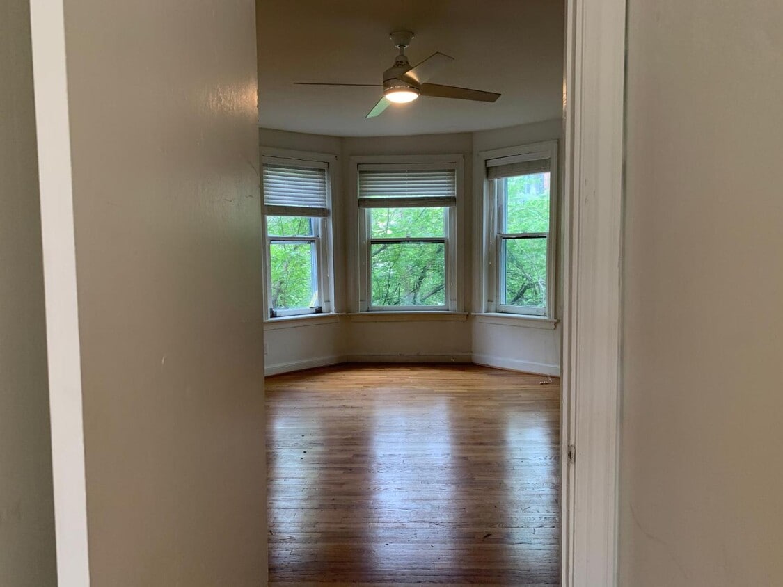 Primary Photo - 1806 Lamont St NW