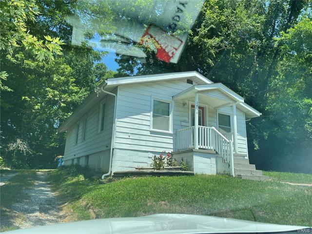 1420 Eberhart Ave