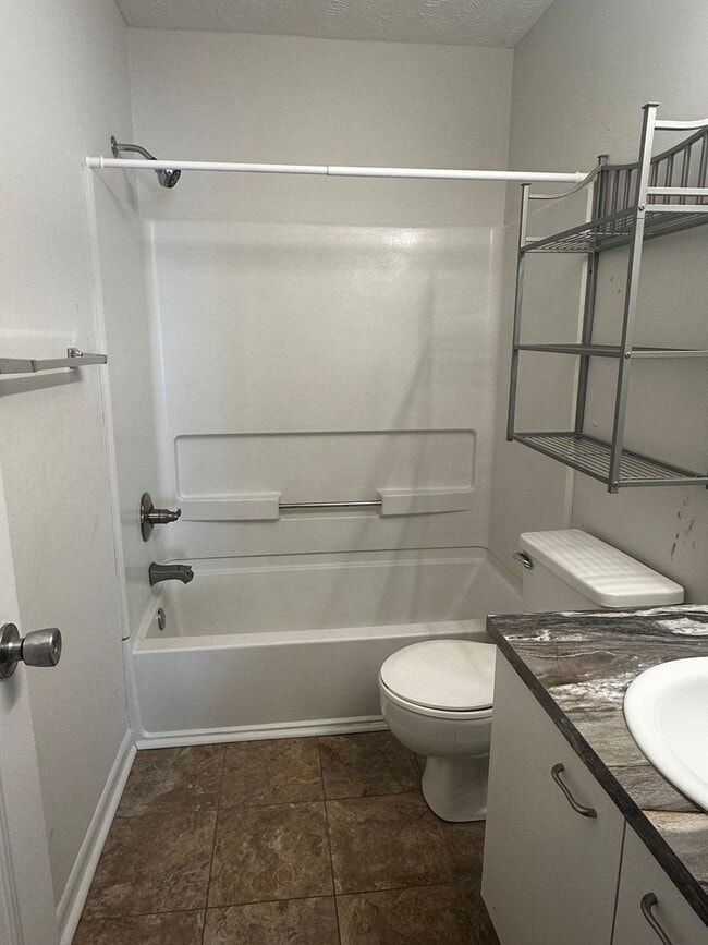 Building Photo - 6764 Willowbrook Dr