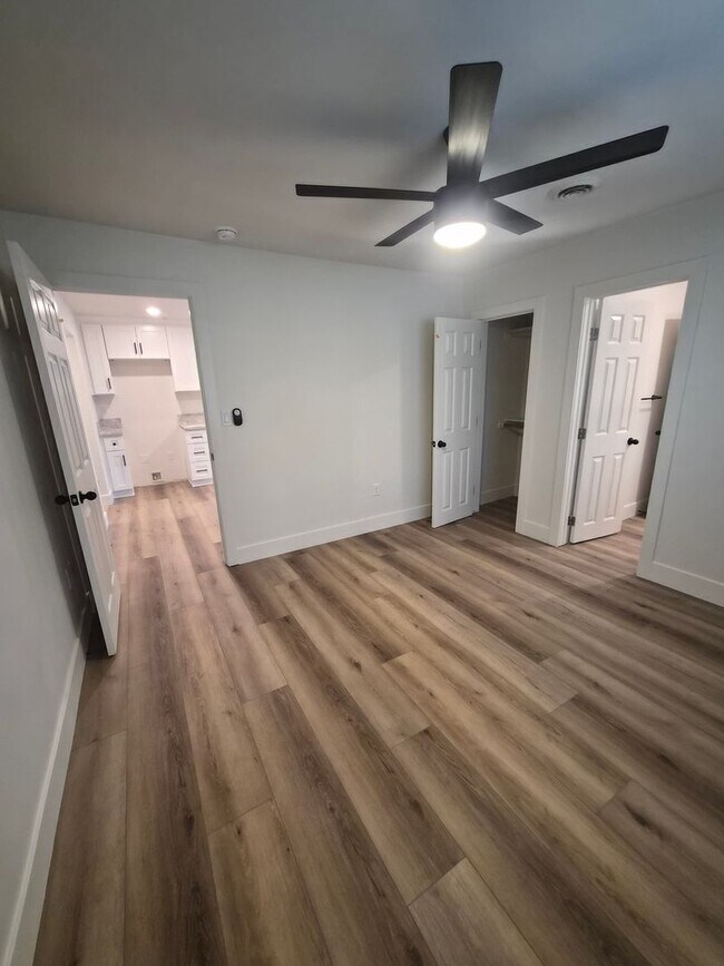 Foto del edificio - Beautifully Renovated 3 bedroom 2 Bath House