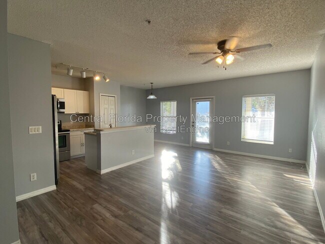 Foto del edificio - 2076 Cypress Bay Blvd