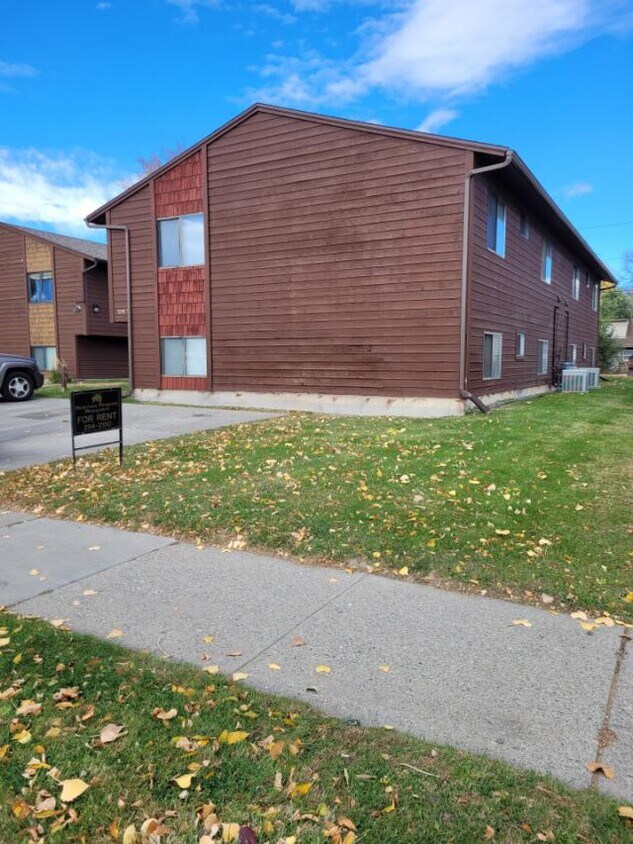 1007 Cook Ave, Billings, MT 59102 Condo for Rent in Billings, MT