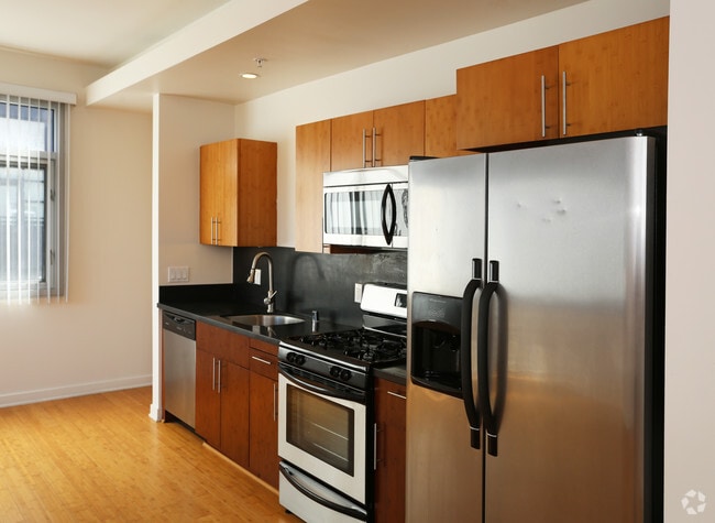 Studio-Kitchen - 4th and Main Apts DTLA ~Parking Included~ Great Specials ask for details! 1 App Fee Waived!