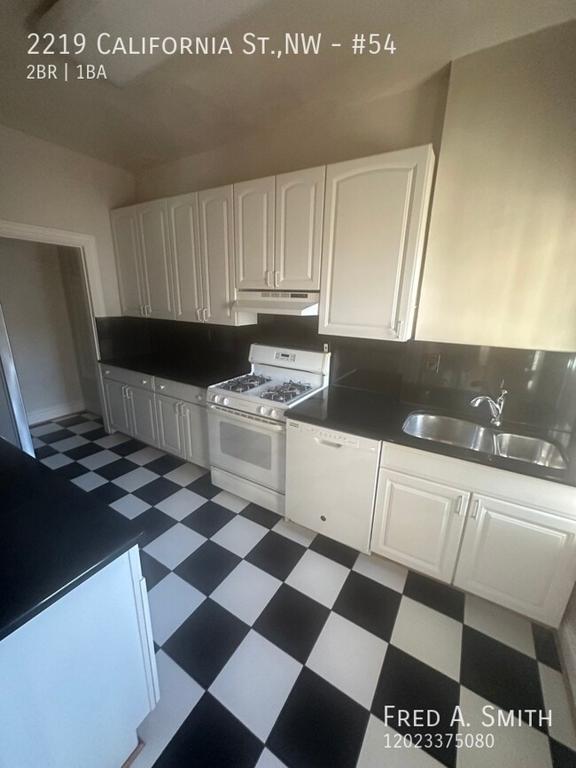 Building Photo - 2219 California St NW