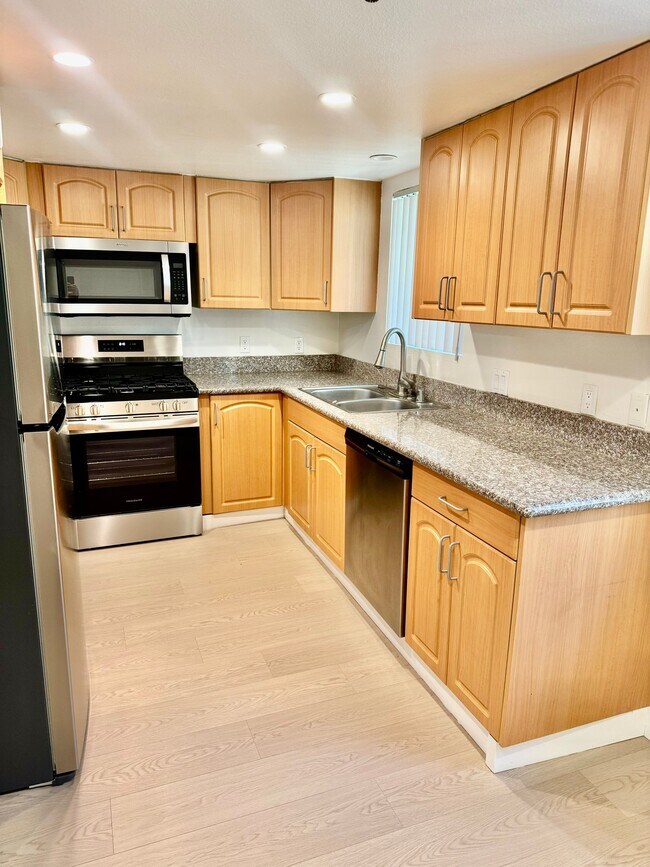 Foto del edificio - 11741 Gilmore St