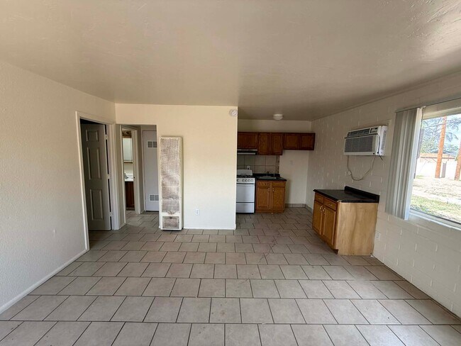 Foto del edificio - 5433 E 30th St