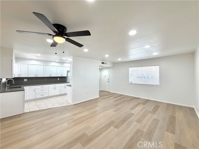Building Photo - 28880 Amersfoot Way