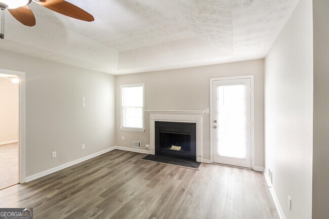 Building Photo - 130 Guthrie Pl