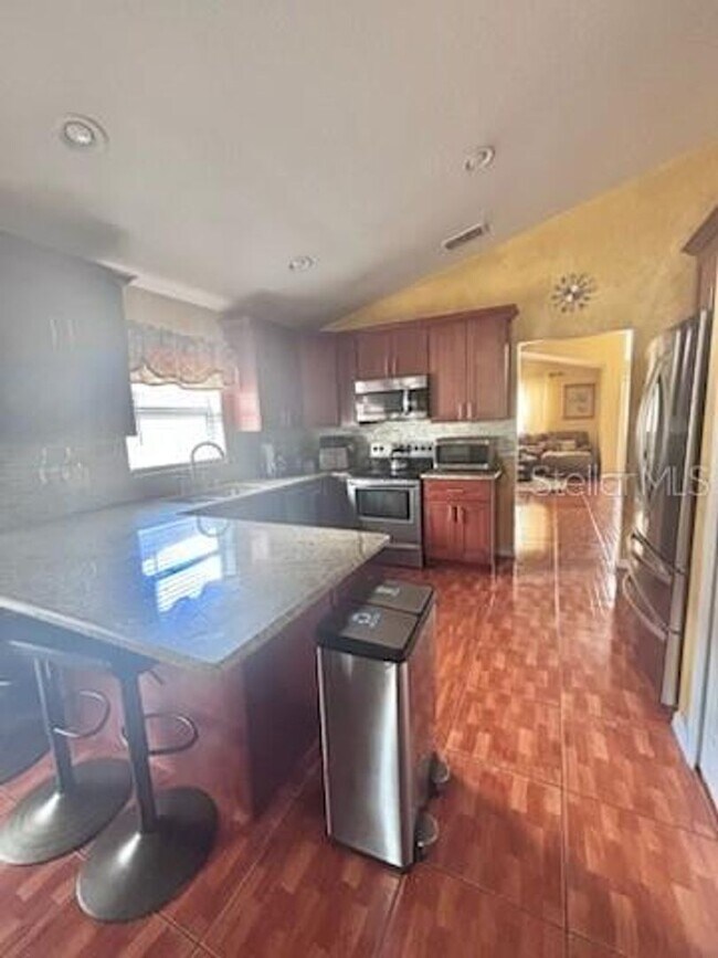 Building Photo - Kissimmee Rental