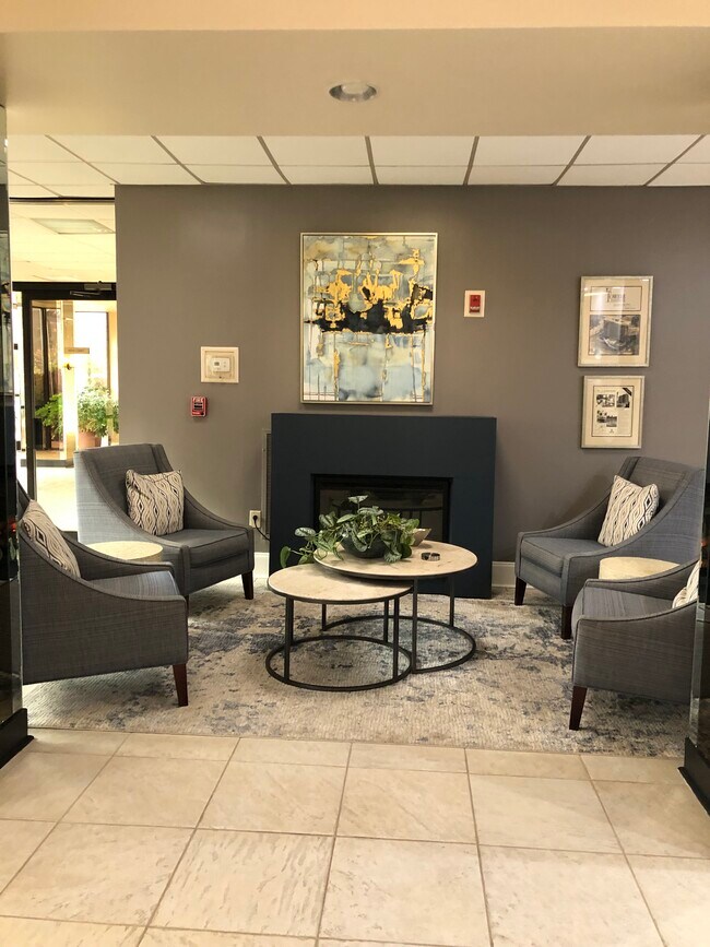 1101 N Elm St Unit 1001, Greensboro, NC 27401 Condo for Rent in